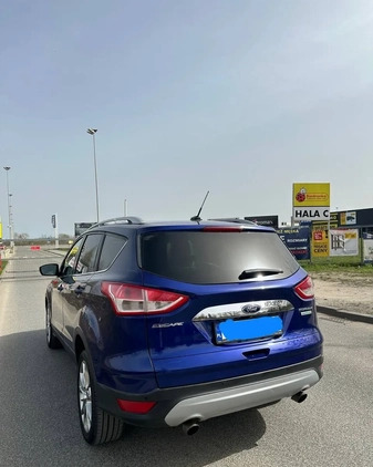 Ford Kuga cena 48990 przebieg: 214000, rok produkcji 2014 z Warszawa małe 56